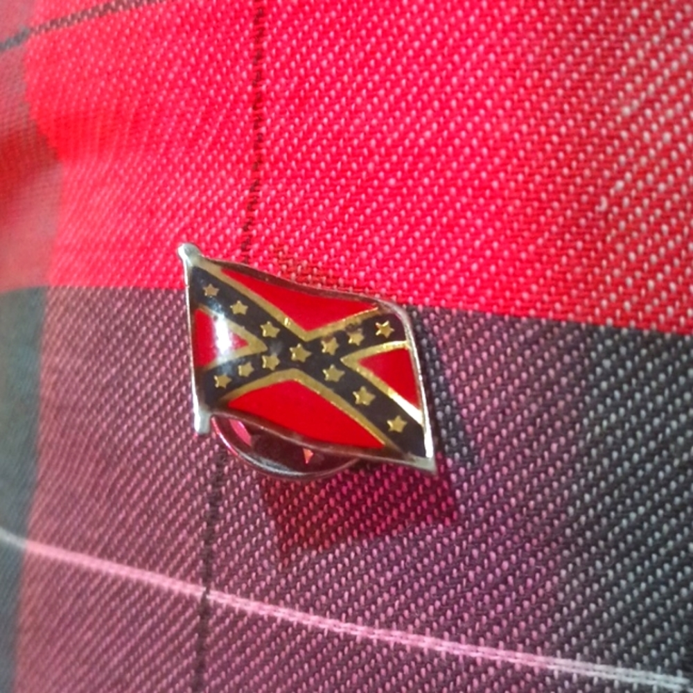 Small Rebel Flag Cloisonne Pin